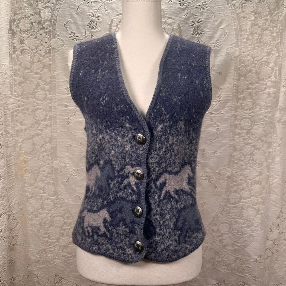 Unbranded Women's Blue and Navy Gilet